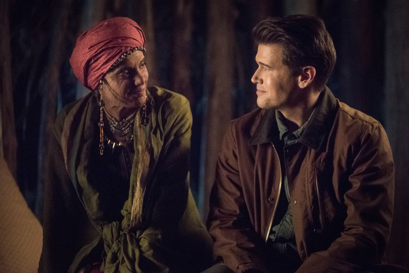 Illustration for article titled Legends Of Tomorrow brings in John Noble for an unbelievably audacious plot twist